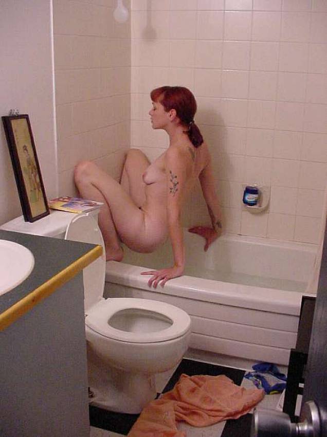 Voyuer bathroom - 🧡 BBW Amateur Voyeur Bathing Love And Sex.