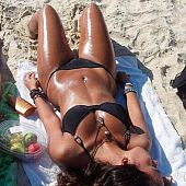 A gal at the Boracay.